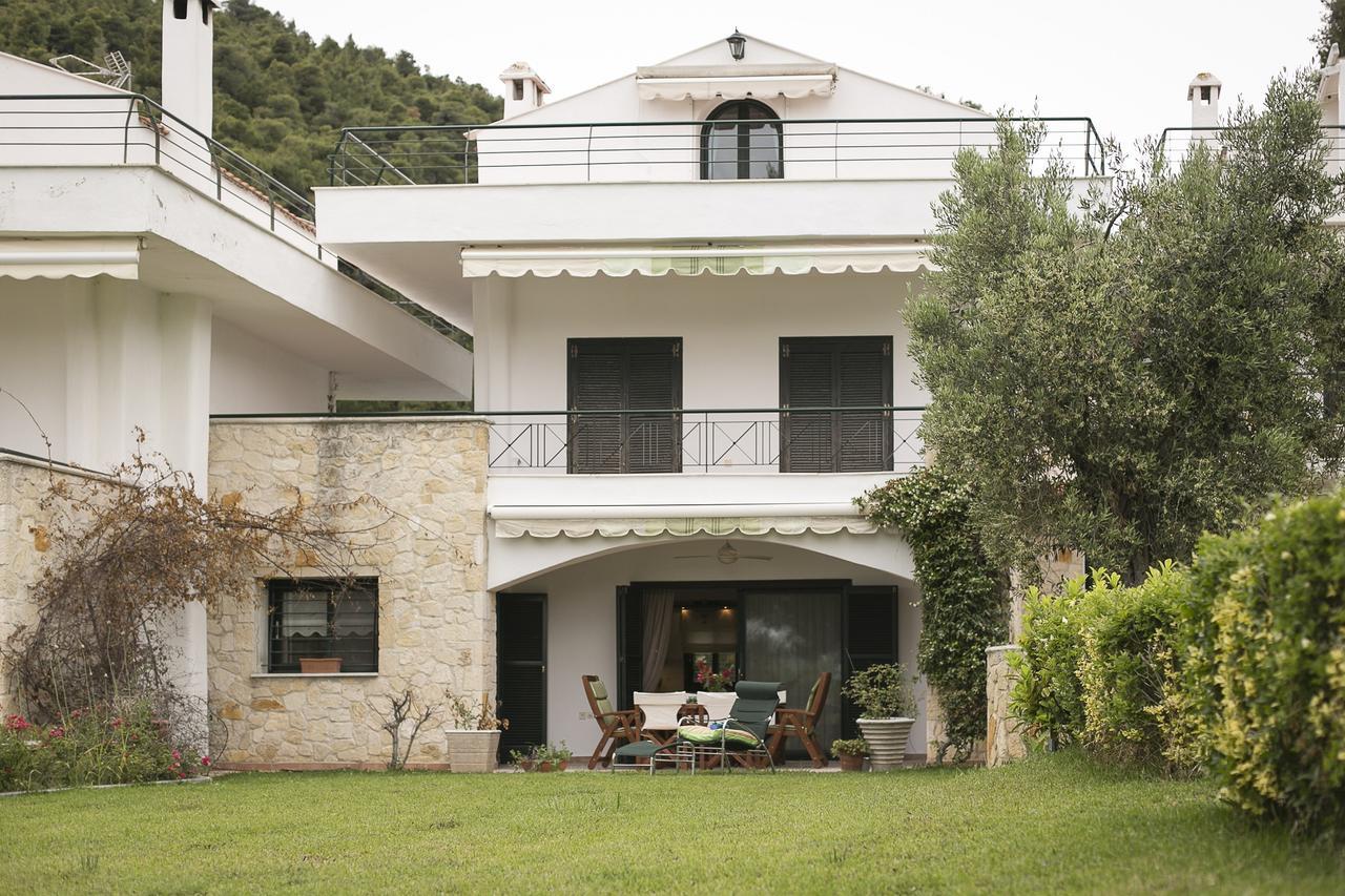 Blue Crab, Beachfront House In Kalandra #Feelslikehome Hanioti Exterior photo