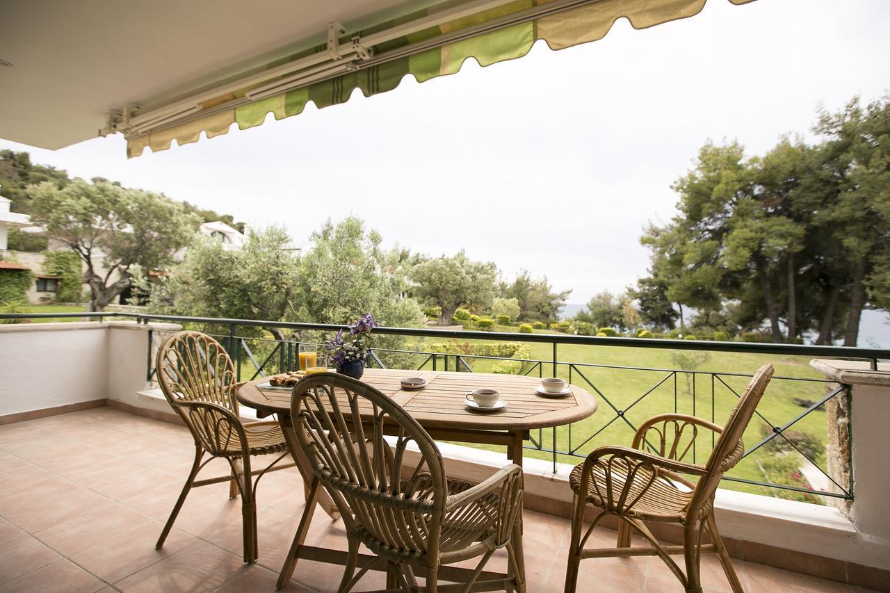 Blue Crab, Beachfront House In Kalandra #Feelslikehome Hanioti Exterior photo